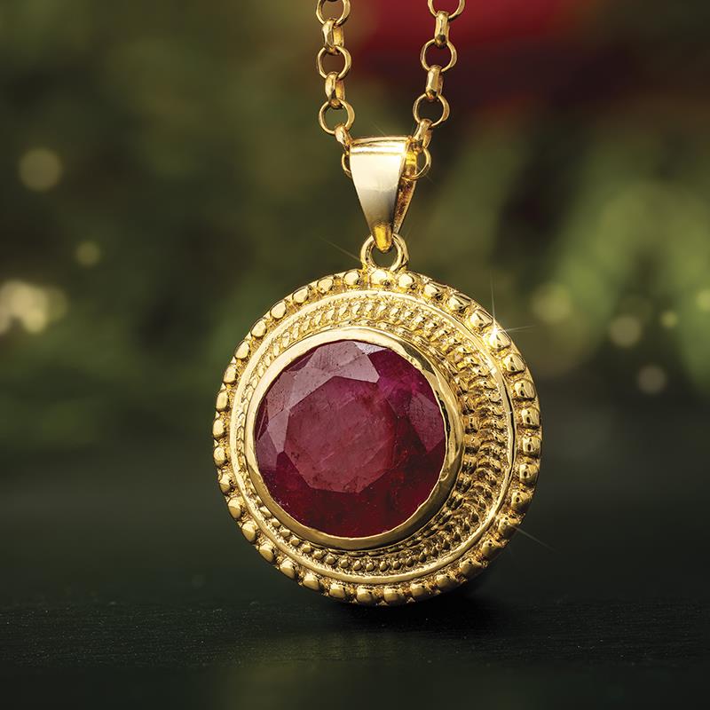 Look of Love Pendant & Chain